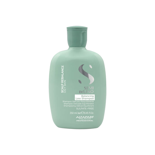 Shampoo Alfaparf Semi Di Lino Scalp Rebalance Low Balancing Shampoo para Cabelo Oleoso 250 ml