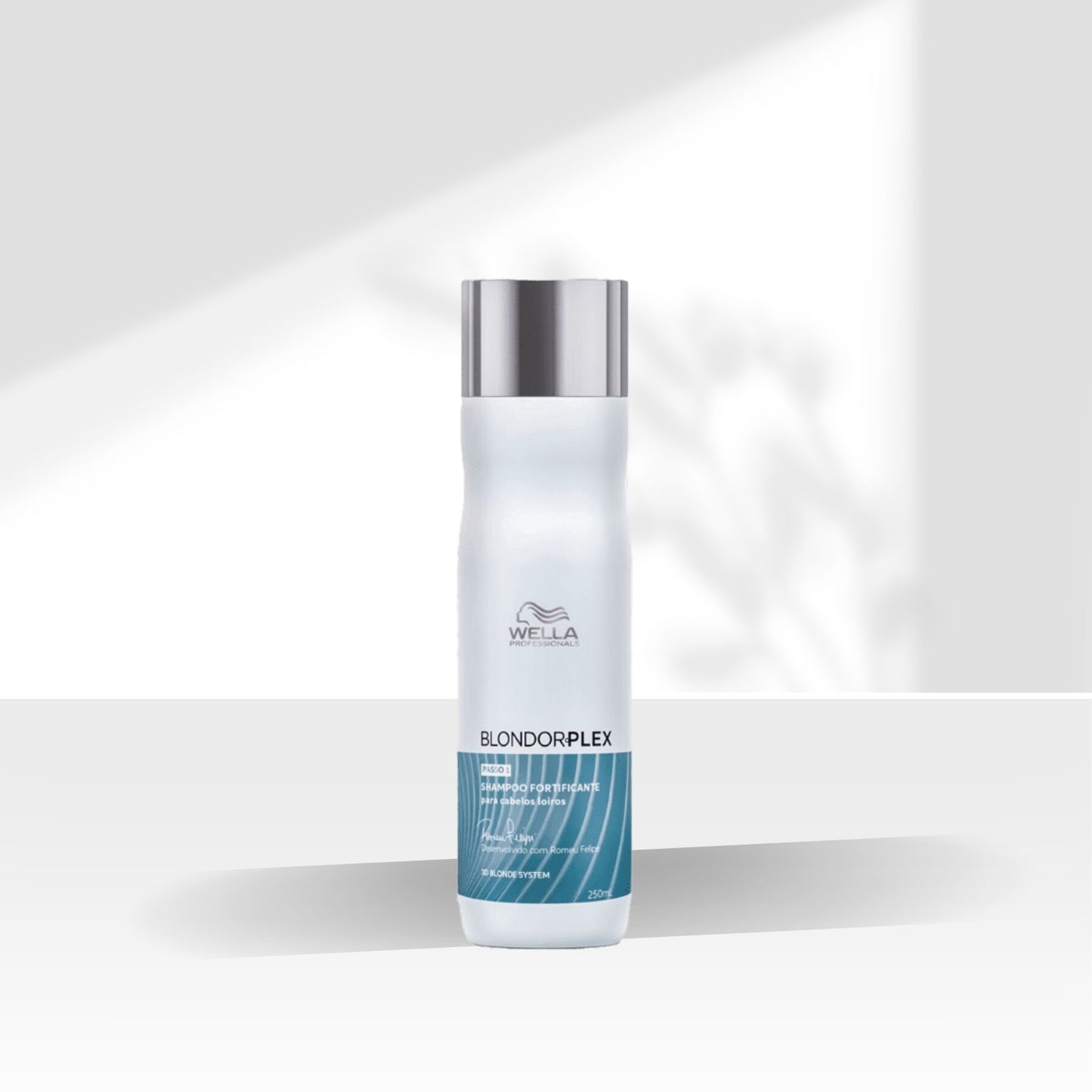 Shampoo Wella BlondorPlex Reconstrução Cabelos Loiros 250 ml